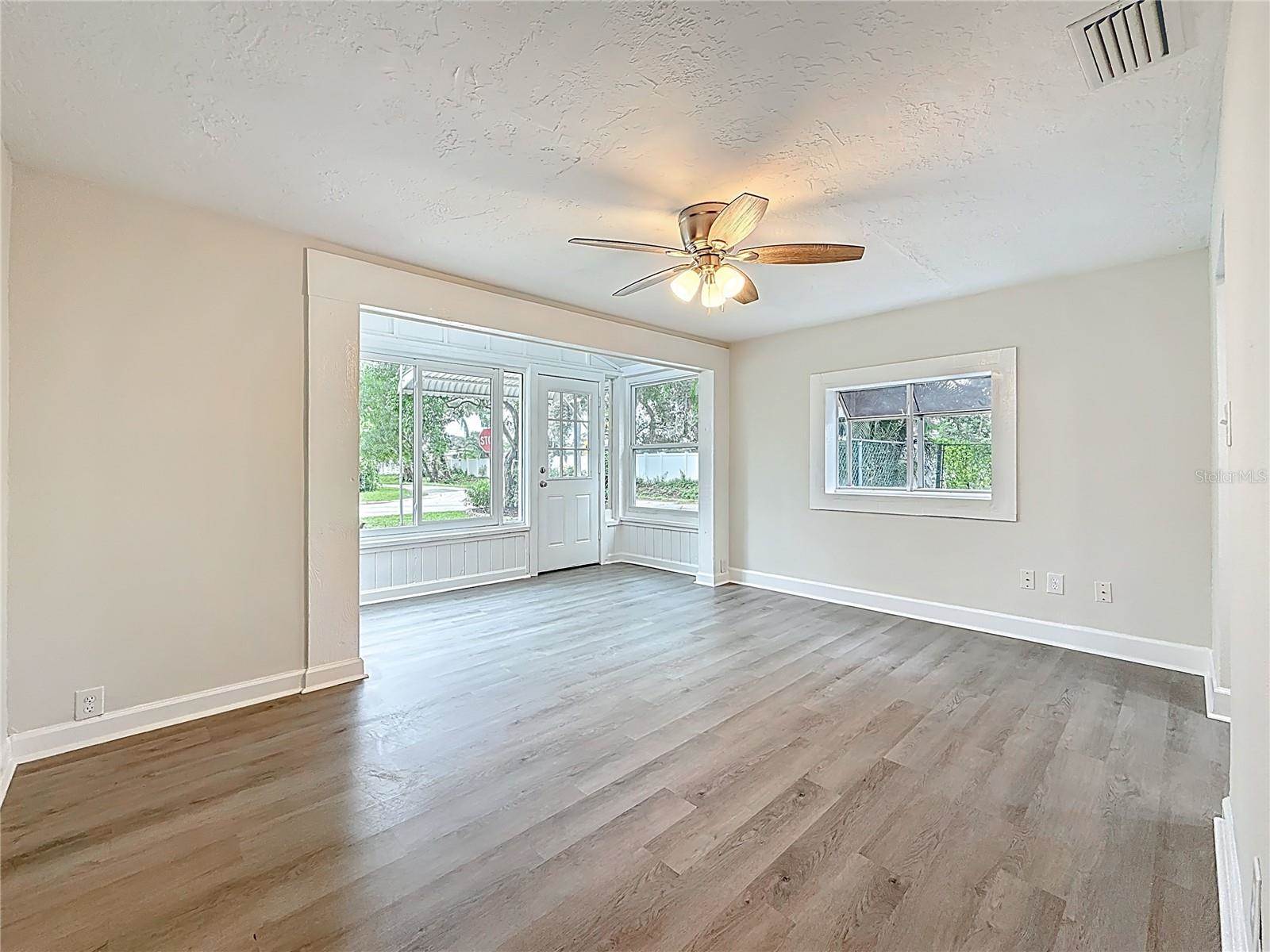 7902 49TH Avenue North, Saint Petersburg, FL 33709