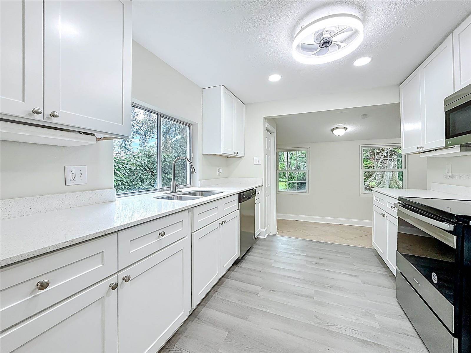 7902 49TH Avenue North, Saint Petersburg, FL 33709