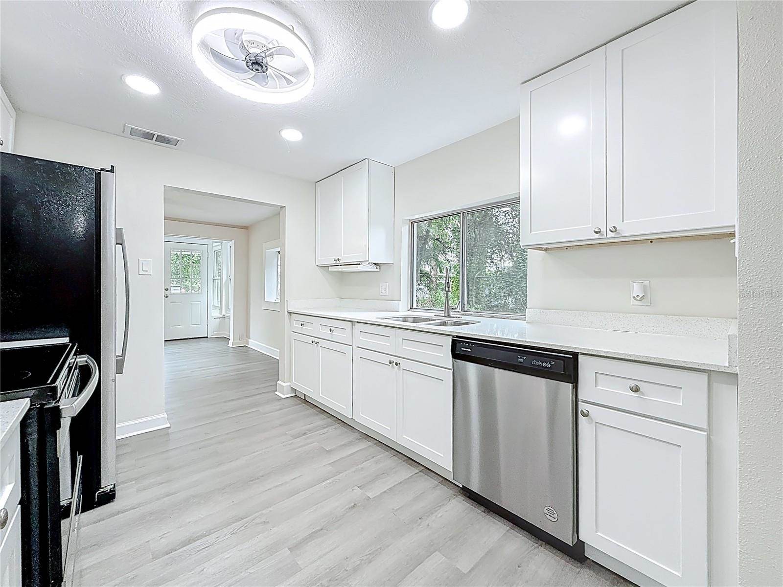 7902 49TH Avenue North, Saint Petersburg, FL 33709