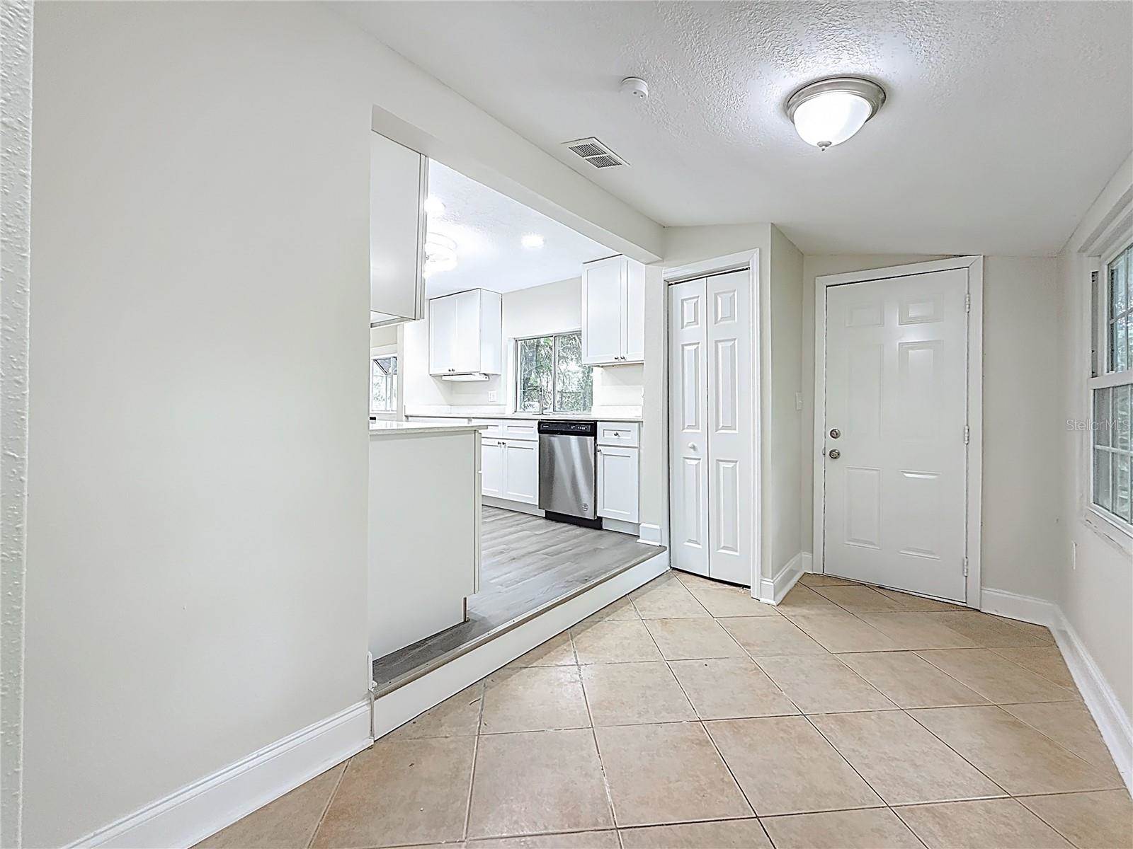 7902 49TH Avenue North, Saint Petersburg, FL 33709