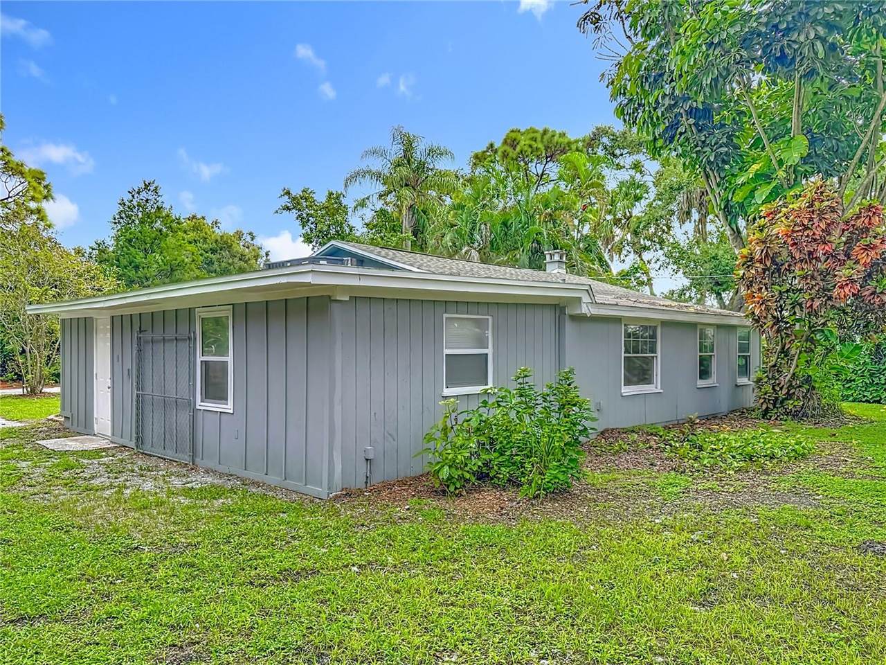 7902 49TH Avenue North, Saint Petersburg, FL 33709