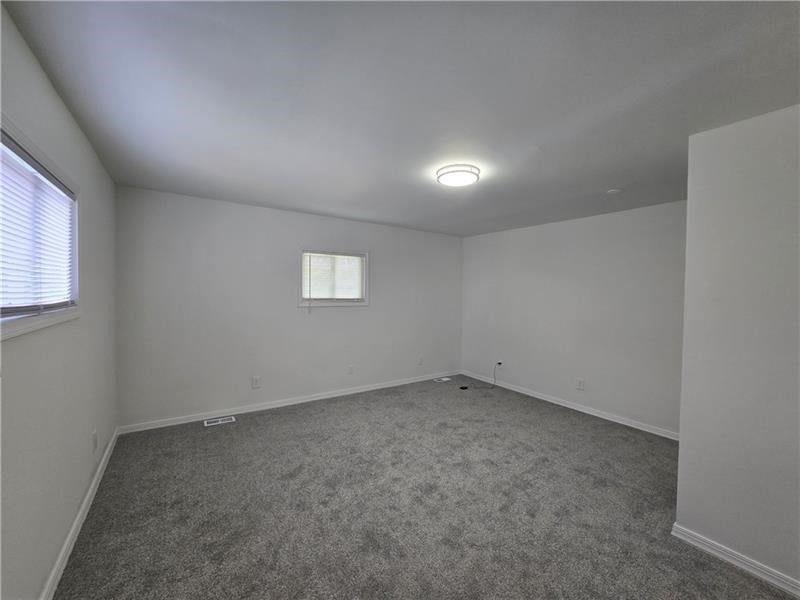 1229 Forest Ave, New Kensington, PA 15068