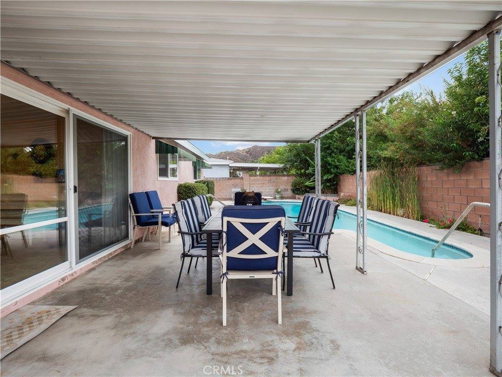 27927 Honeycomb Drive, Saugus, CA 91350