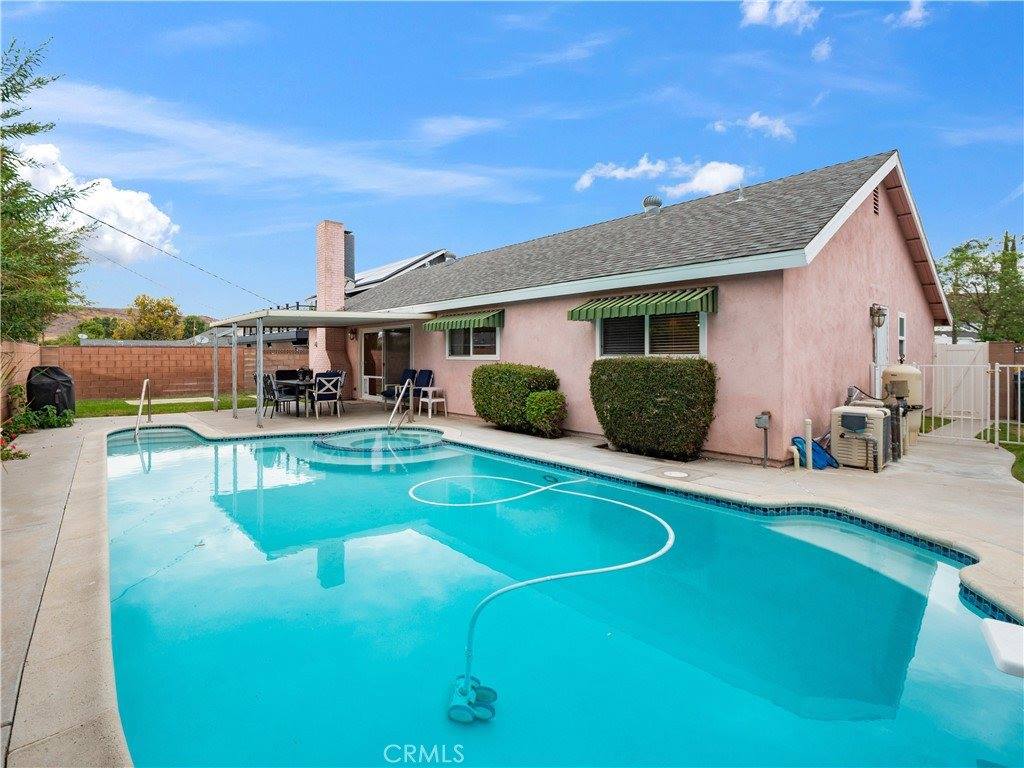 27927 Honeycomb Drive, Saugus, CA 91350