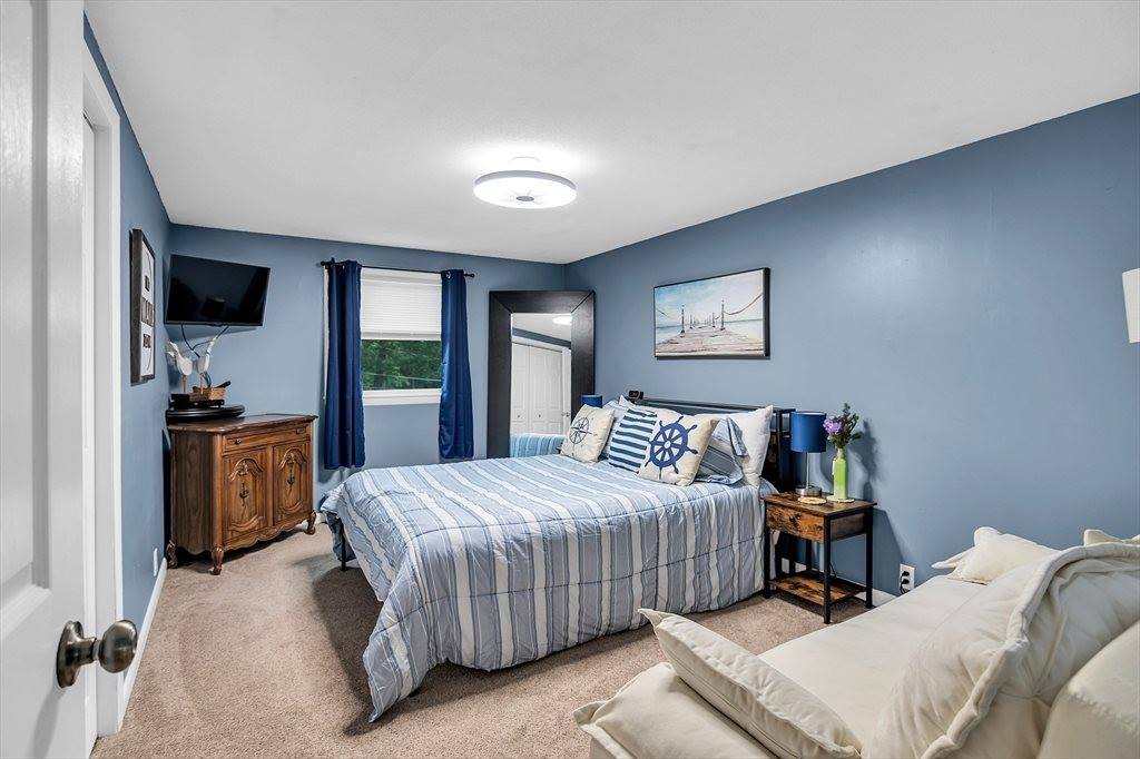 105 Lakeview, Southwick, MA 01077