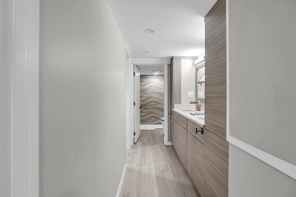 105 Lakeview, Southwick, MA 01077