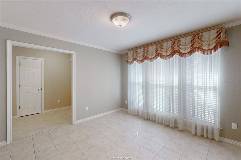 5901 Sheffield Terrace Lane, Bryan, TX 77802