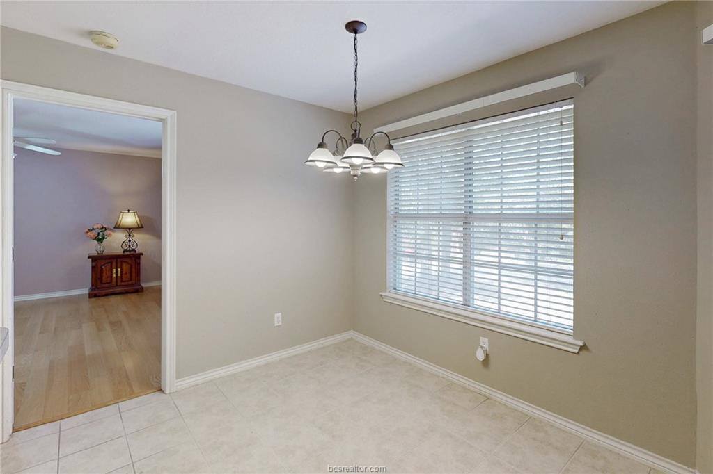 5901 Sheffield Terrace Lane, Bryan, TX 77802