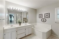 5901 Sheffield Terrace Lane, Bryan, TX 77802