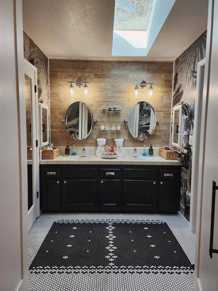 11664 Linnet Ct, Penn Valley, CA 95946