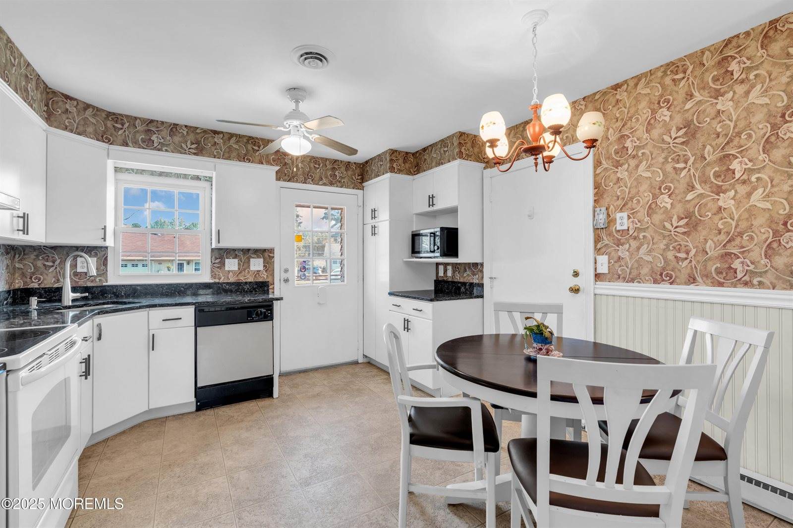 28A Yorkshire Court, Manchester, NJ 08759