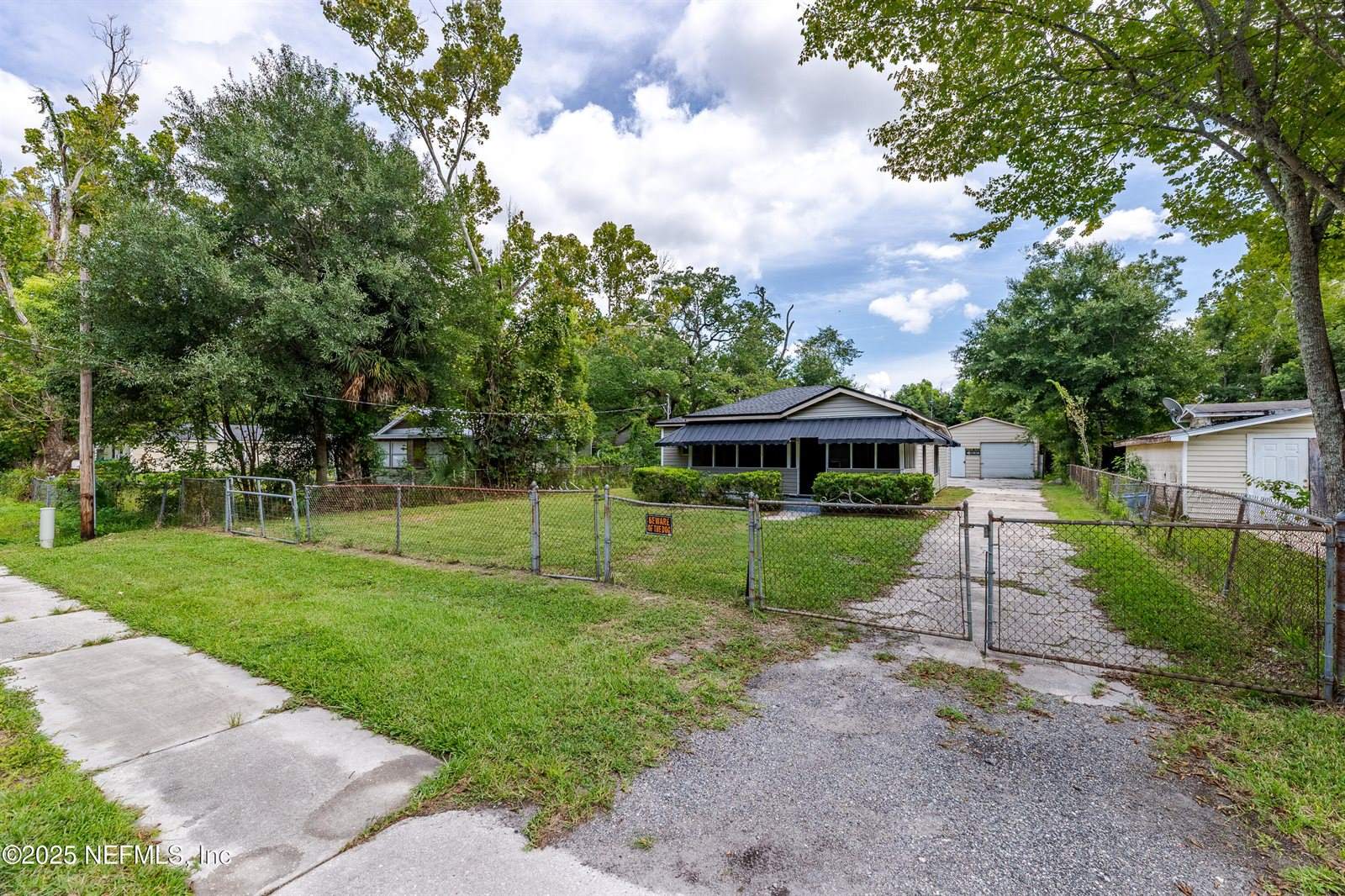 1037 Woodstock Avenue, Jacksonville, FL 32254