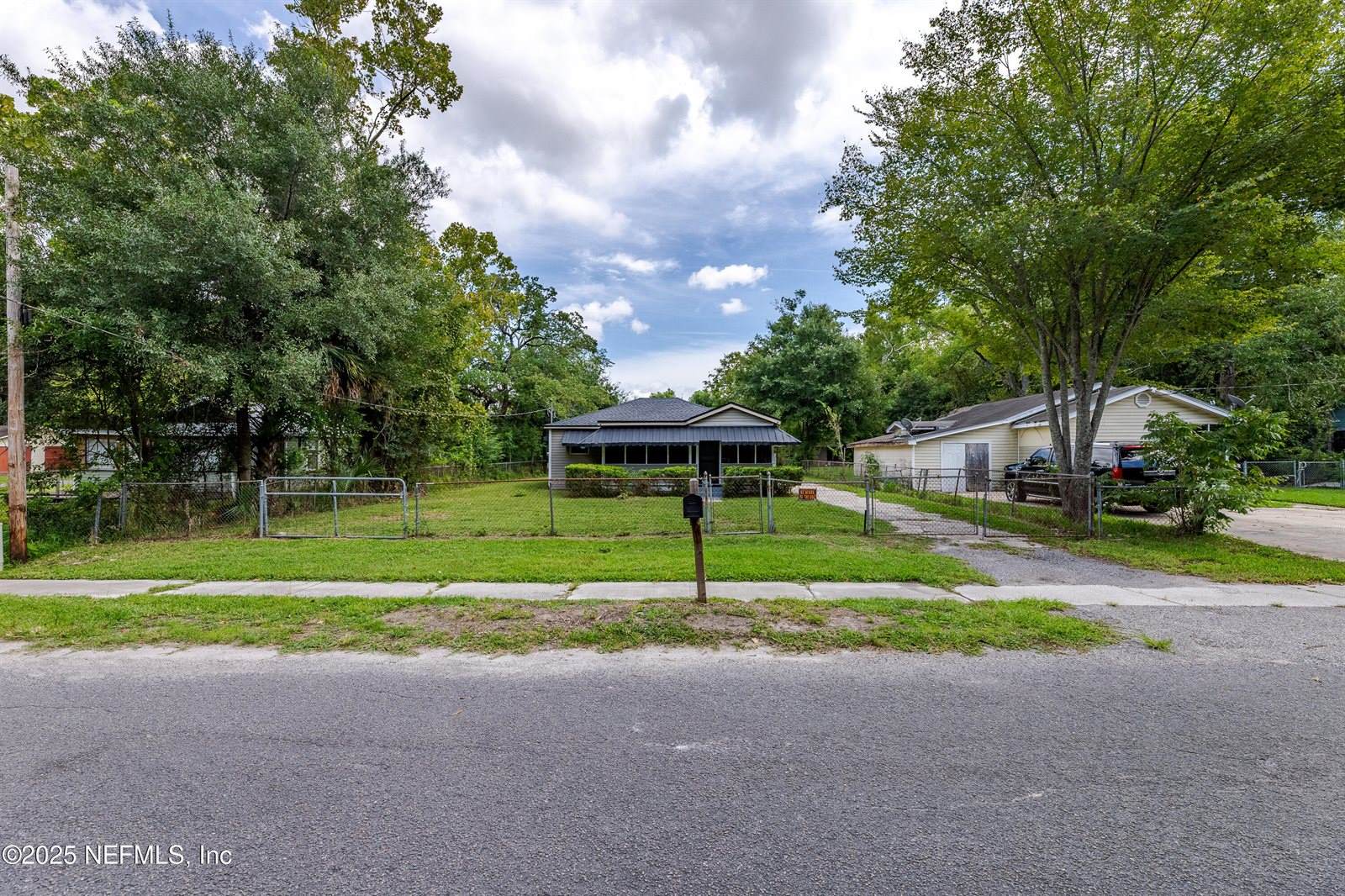 1037 Woodstock Avenue, Jacksonville, FL 32254