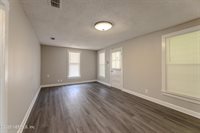 1037 Woodstock Avenue, Jacksonville, FL 32254