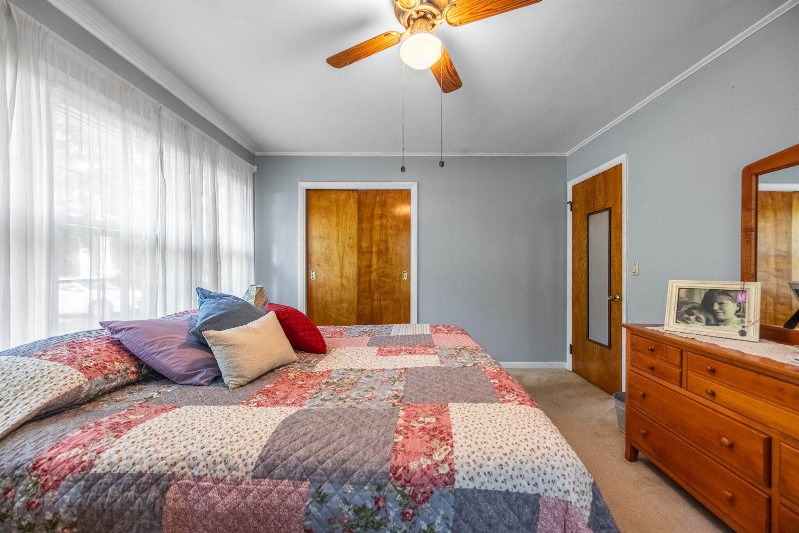 102 Forest Avenue, Orono, ME 04473