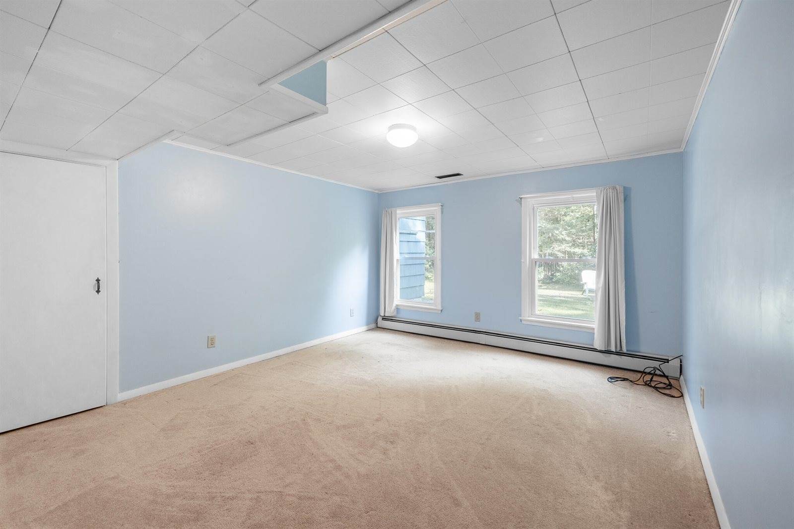 102 Forest Avenue, Orono, ME 04473