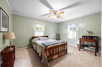 102 Forest Avenue, Orono, ME 04473