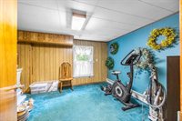 102 Forest Avenue, Orono, ME 04473