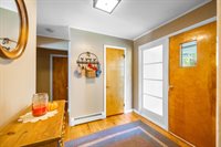 102 Forest Avenue, Orono, ME 04473