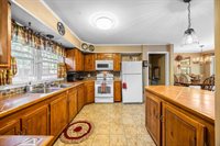 102 Forest Avenue, Orono, ME 04473