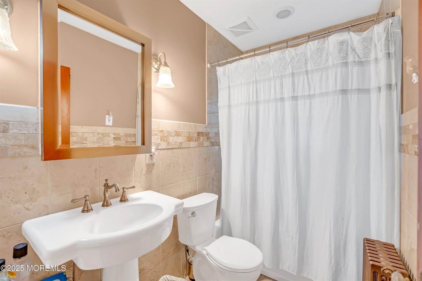 22 Sturm Lane, Jackson, NJ 08527