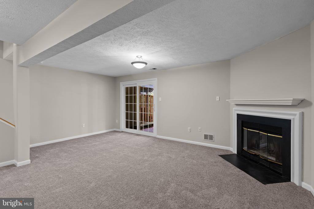 8764 Manahan Drive, Ellicott City, MD 21043