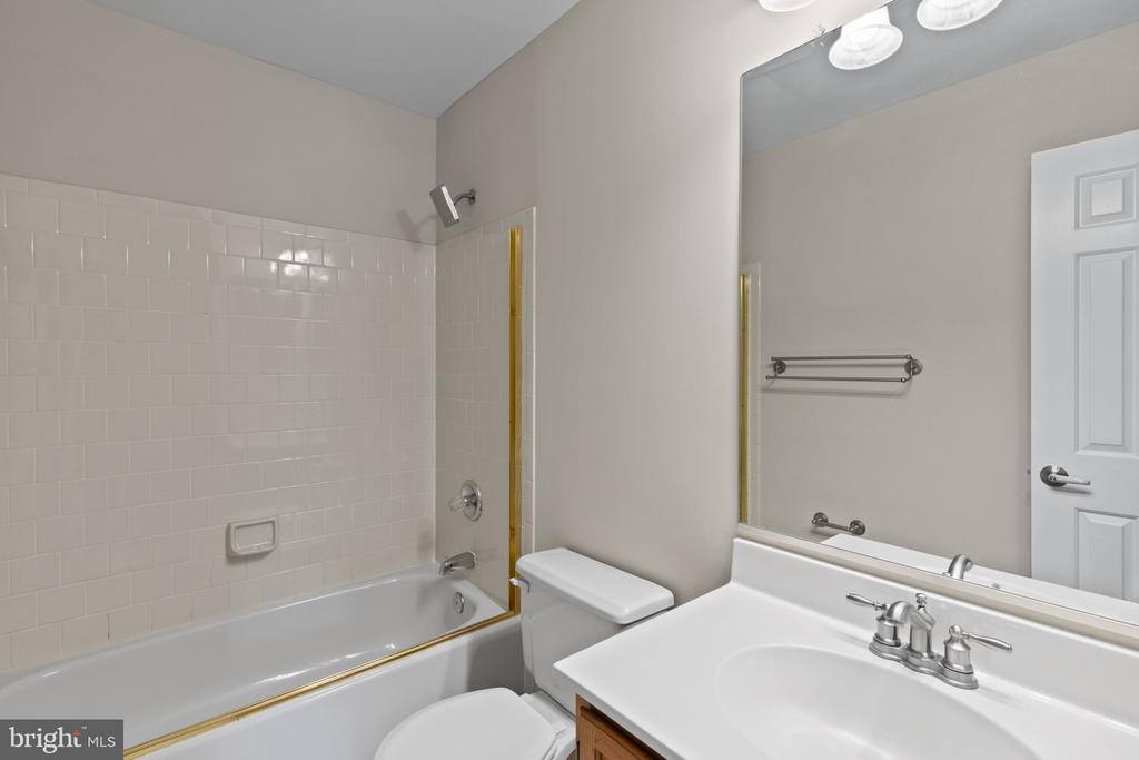 8764 Manahan Drive, Ellicott City, MD 21043