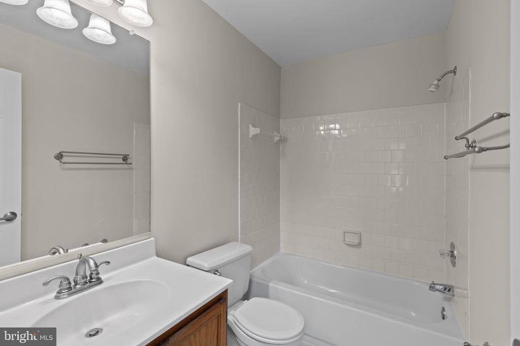 8764 Manahan Drive, Ellicott City, MD 21043