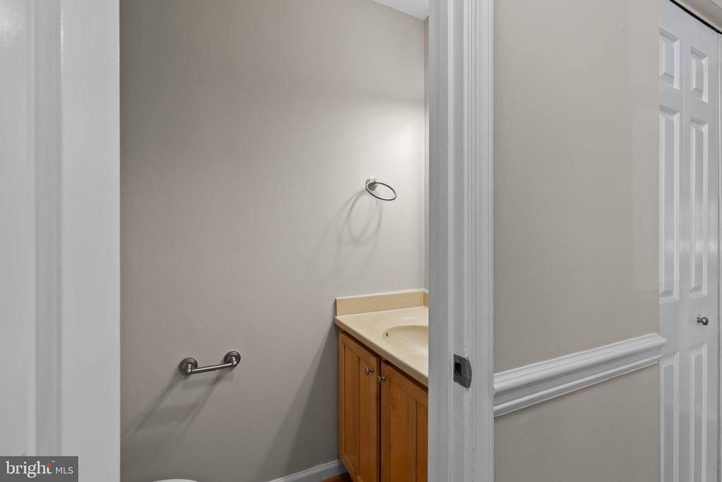 8764 Manahan Drive, Ellicott City, MD 21043