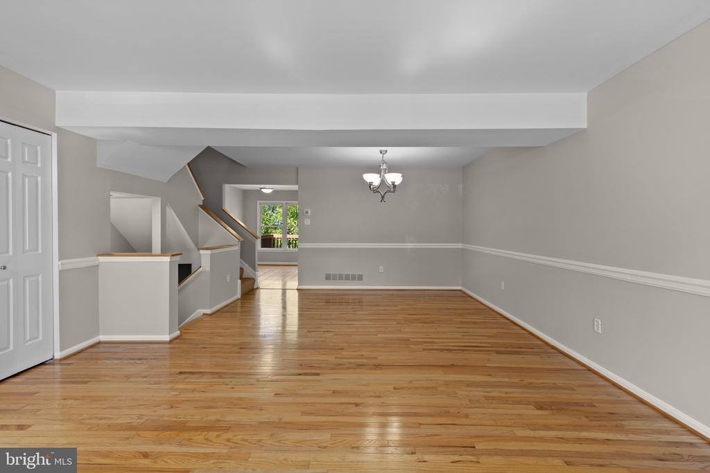 8764 Manahan Drive, Ellicott City, MD 21043