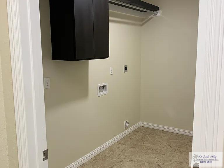 6751 Laguna Madre Dr, Brownsville, TX 78520