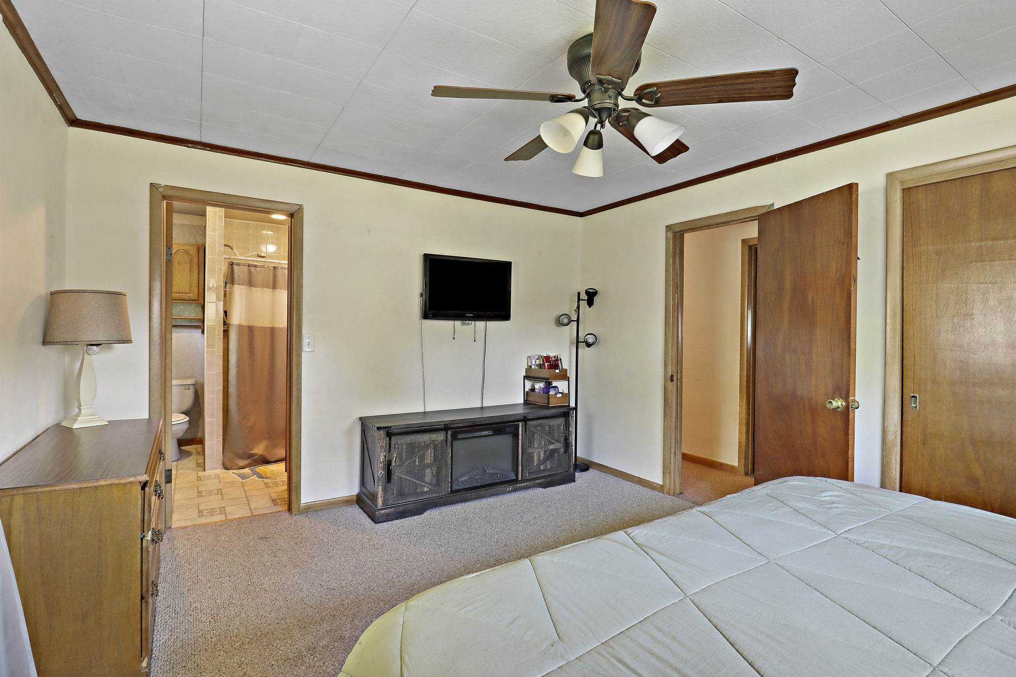 3320 Polk St, Kansaville, WI 53139