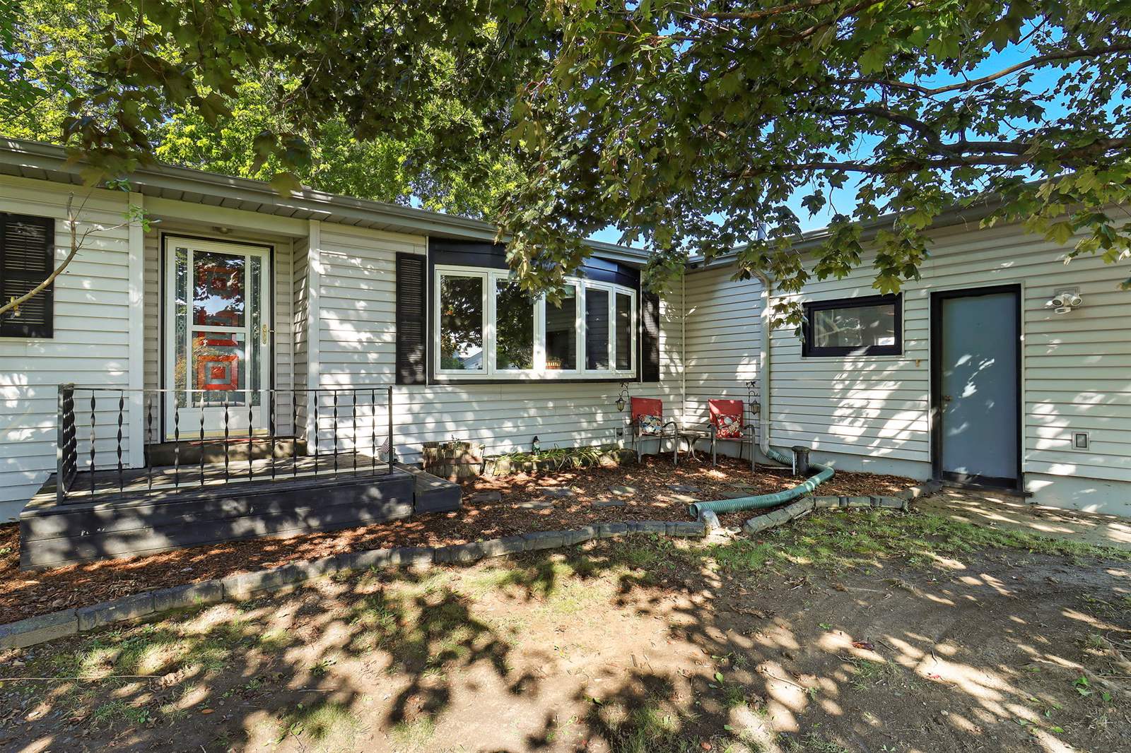 3320 Polk St, Kansaville, WI 53139