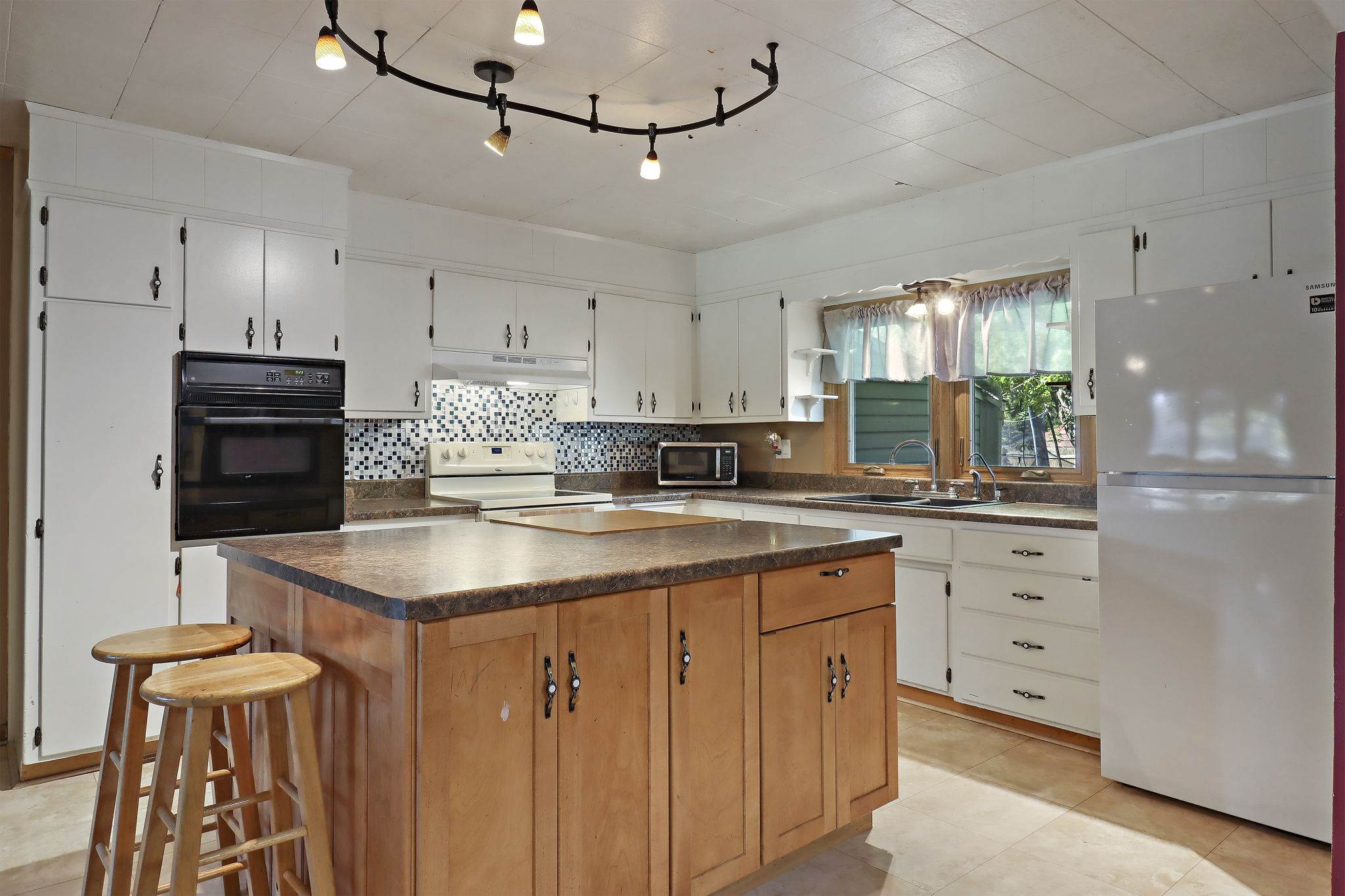 3320 Polk St, Kansaville, WI 53139