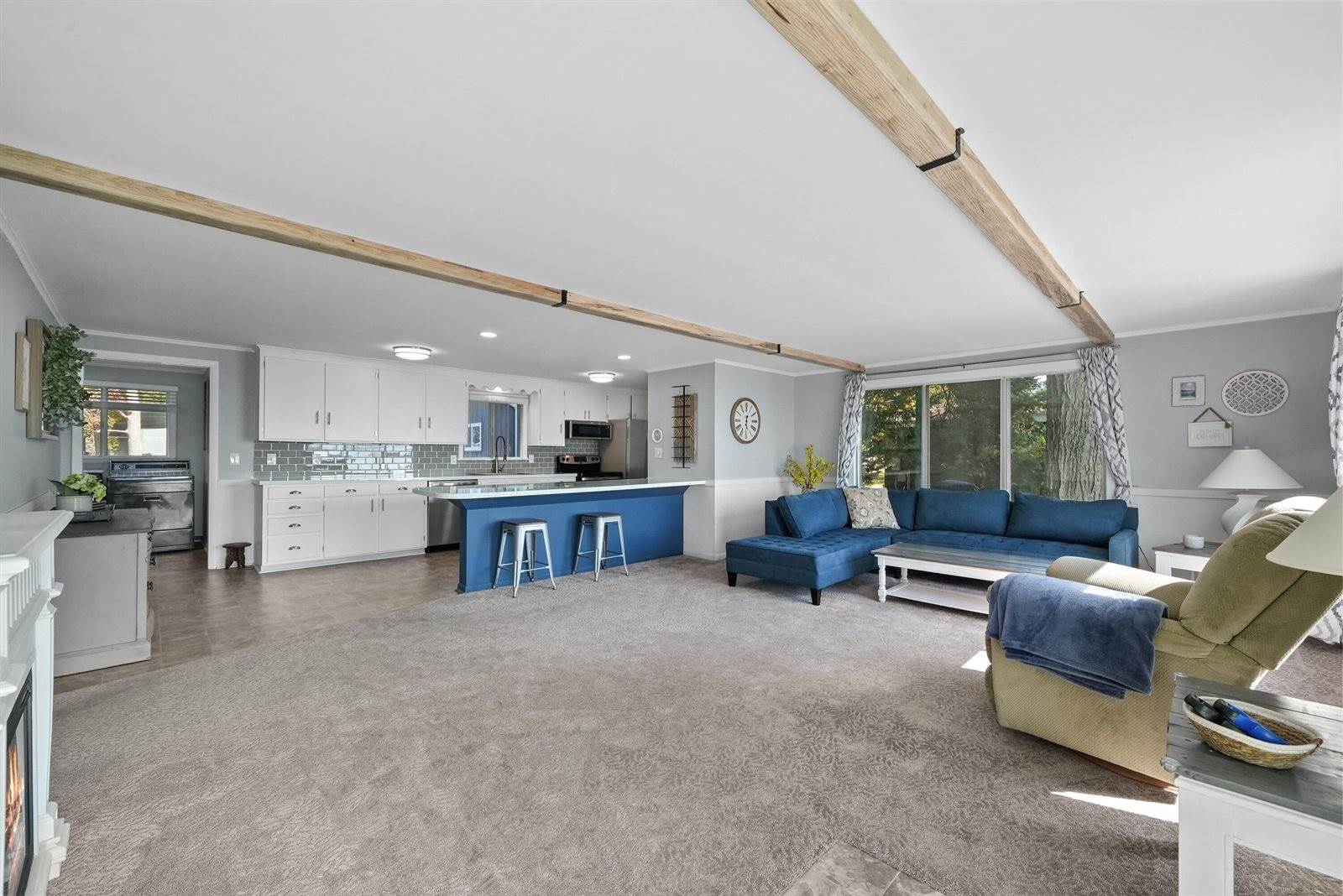 8589 East Houghton Lake Drive, Houghton Lake, MI 48629