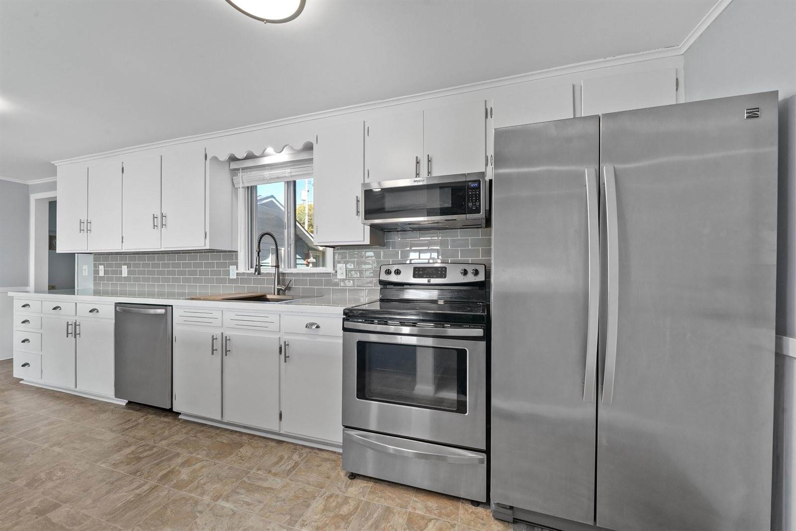 8589 East Houghton Lake Drive, Houghton Lake, MI 48629