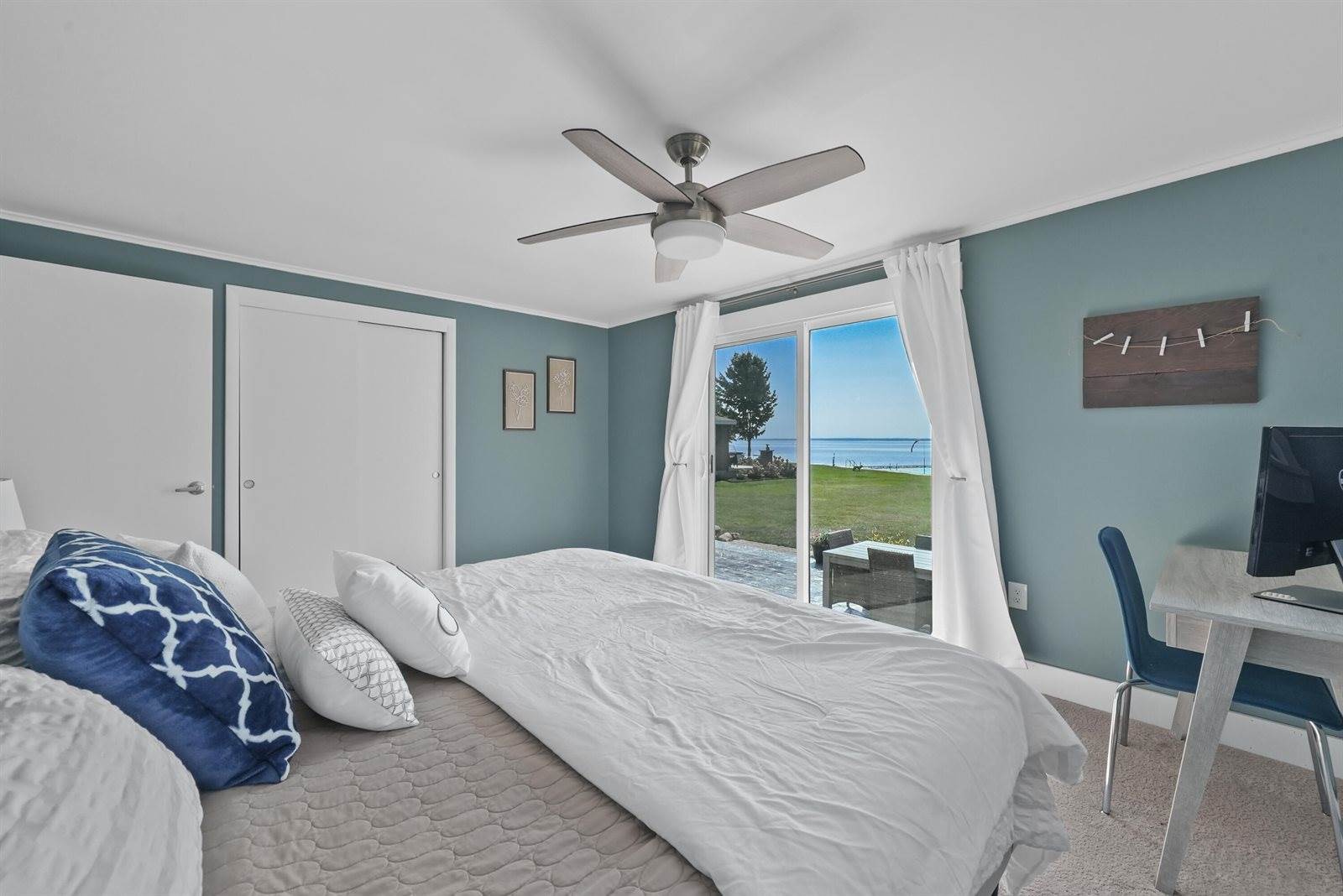 8589 East Houghton Lake Drive, Houghton Lake, MI 48629