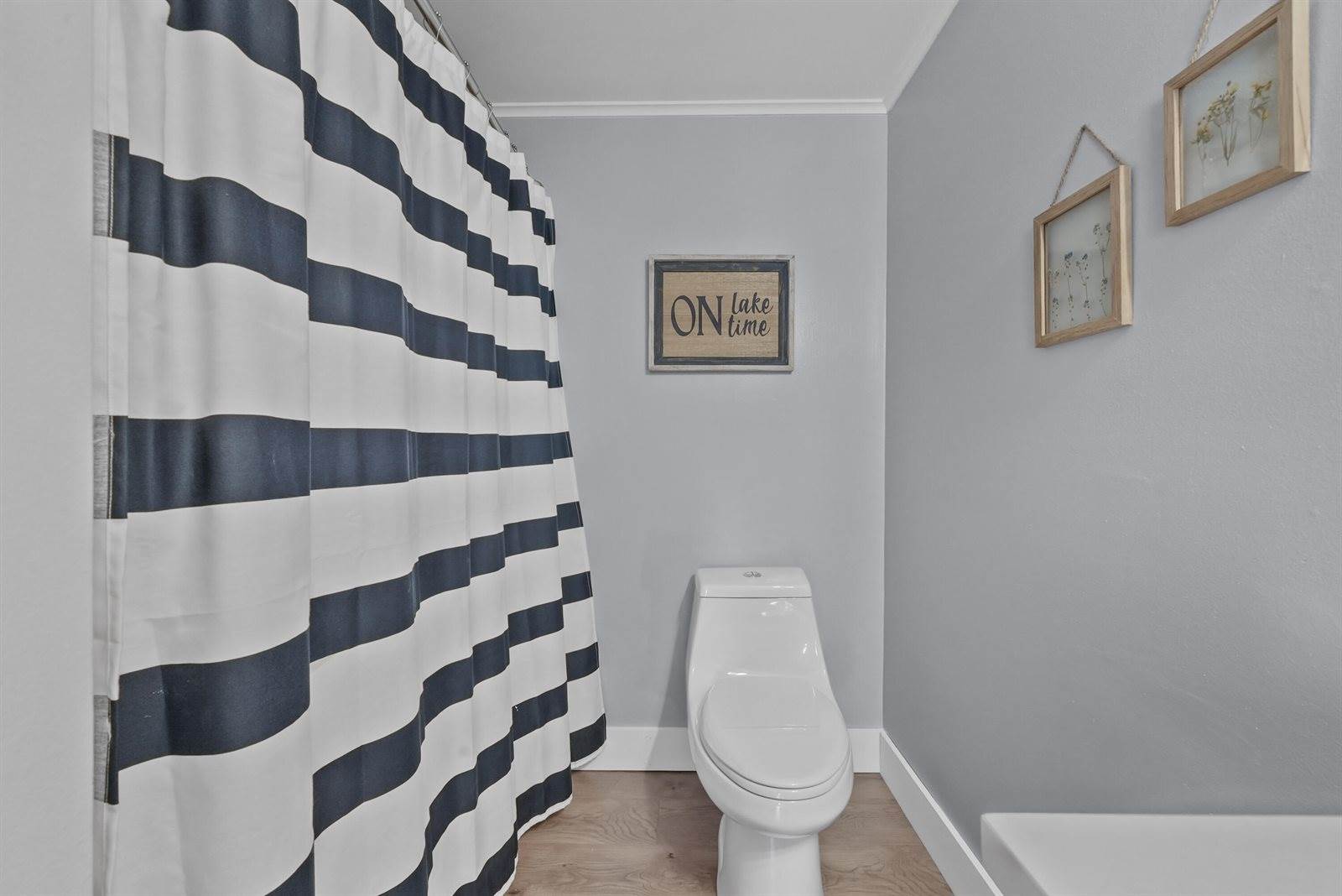 8589 East Houghton Lake Drive, Houghton Lake, MI 48629