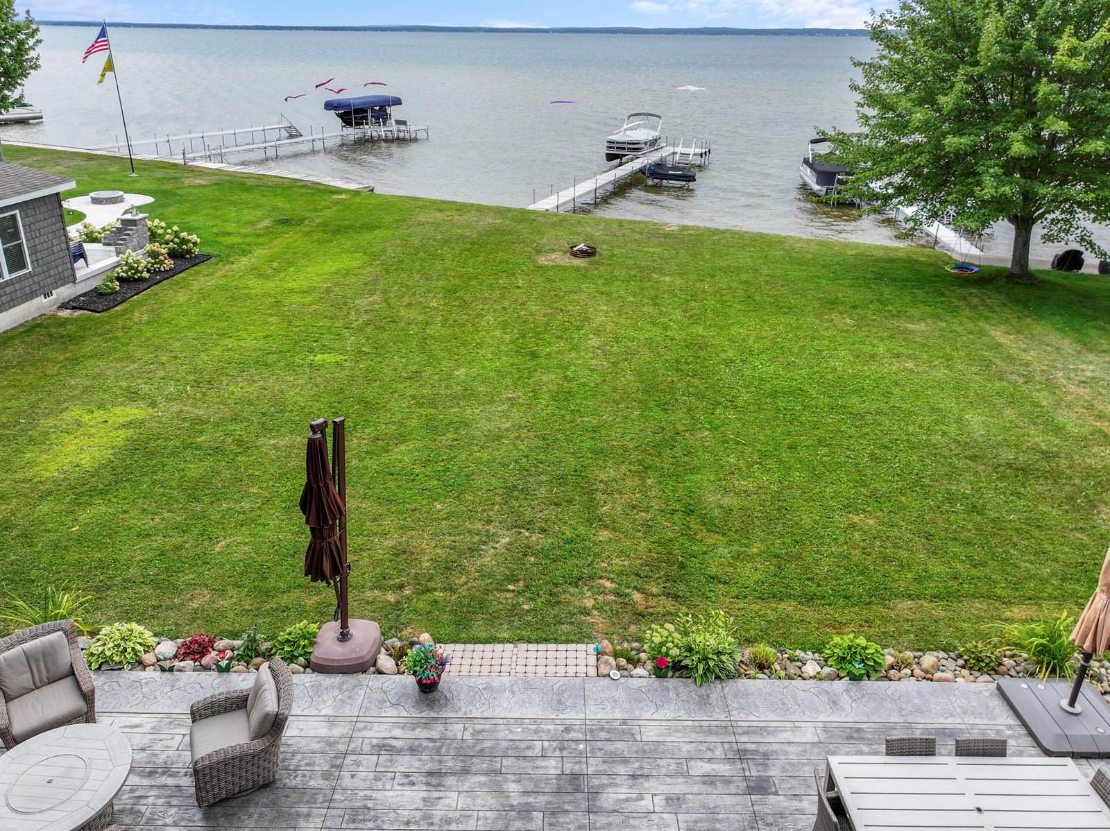 8589 East Houghton Lake Drive, Houghton Lake, MI 48629
