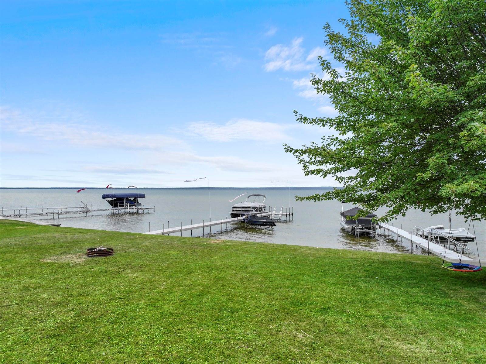8589 East Houghton Lake Drive, Houghton Lake, MI 48629