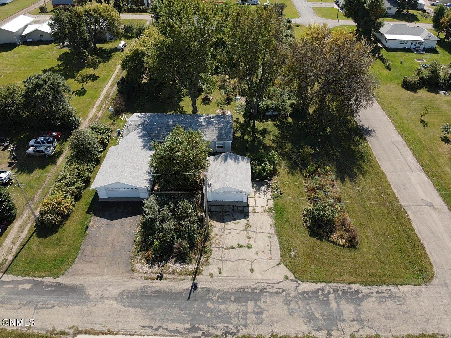 601 B Avenue East, Napoleon, ND 58561