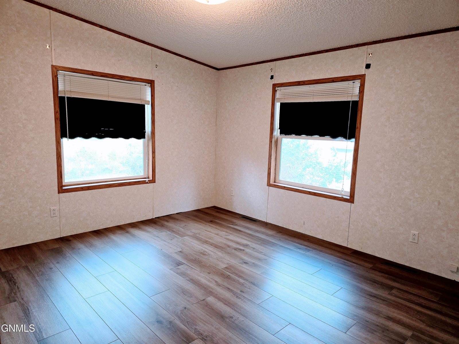 601 B Avenue East, Napoleon, ND 58561