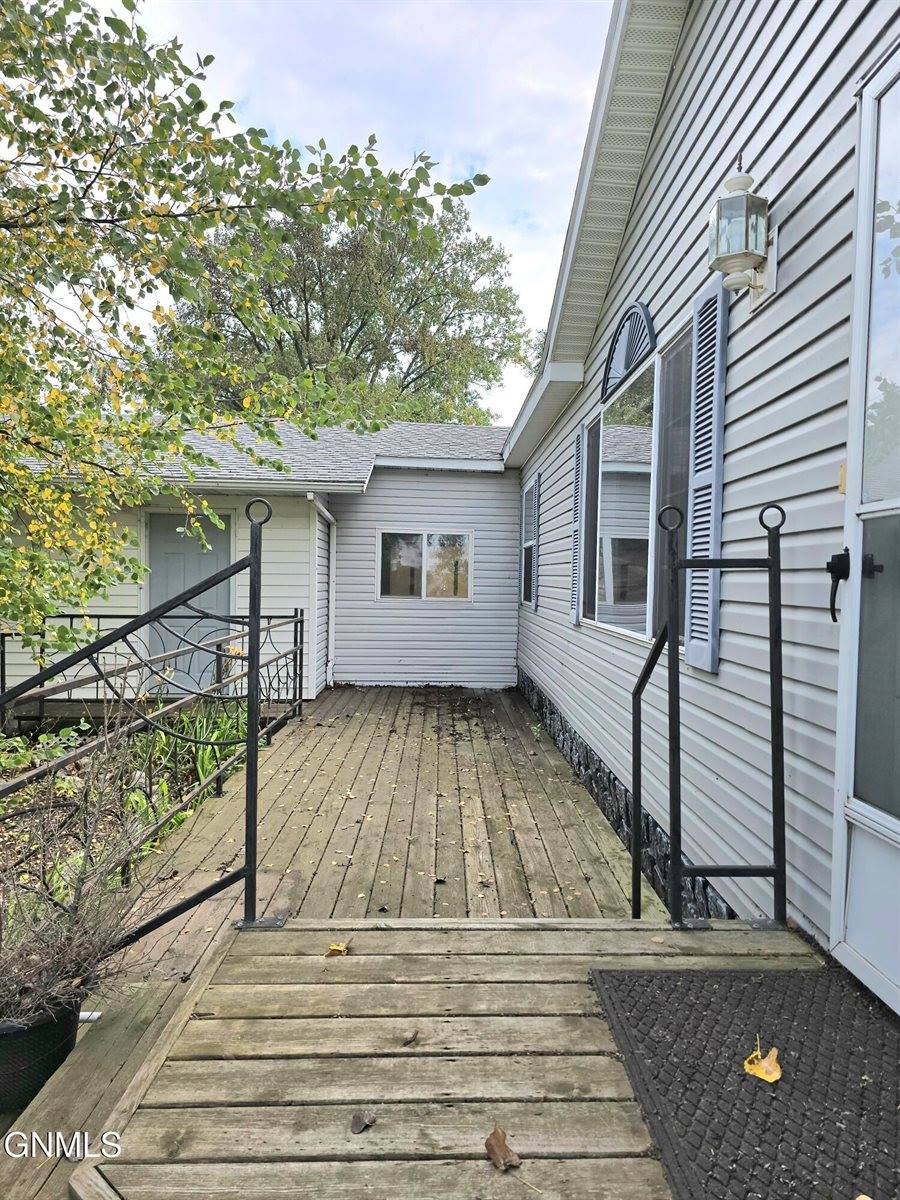 601 B Avenue East, Napoleon, ND 58561