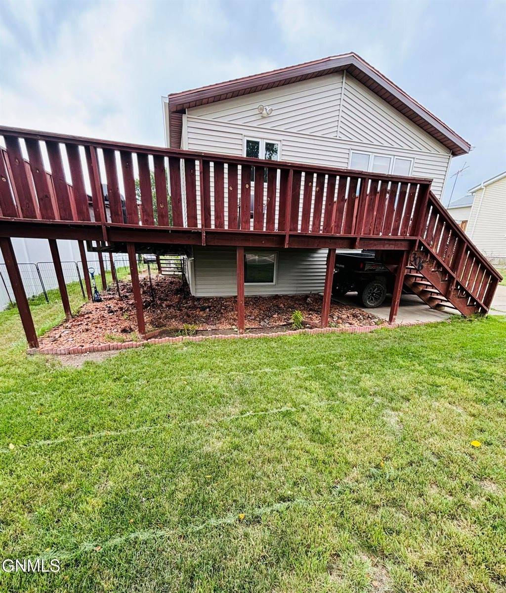 306 7th Street South, New Salem, ND 58563