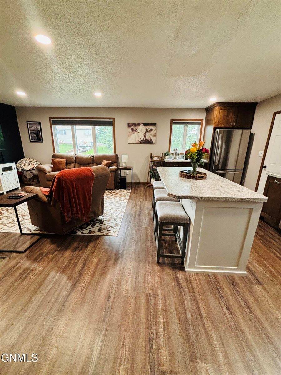 306 7th Street South, New Salem, ND 58563