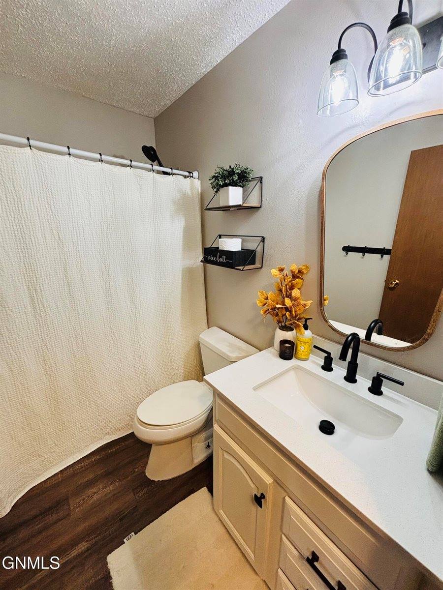 306 7th Street South, New Salem, ND 58563