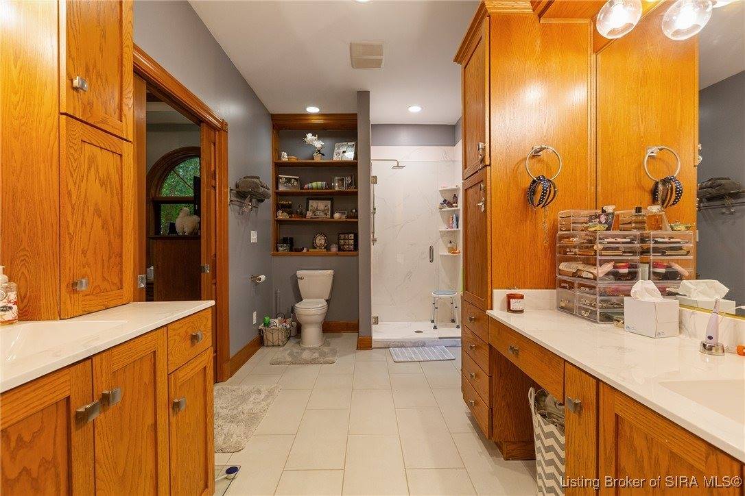 16708 Clapp Road, Otisco, IN 47163