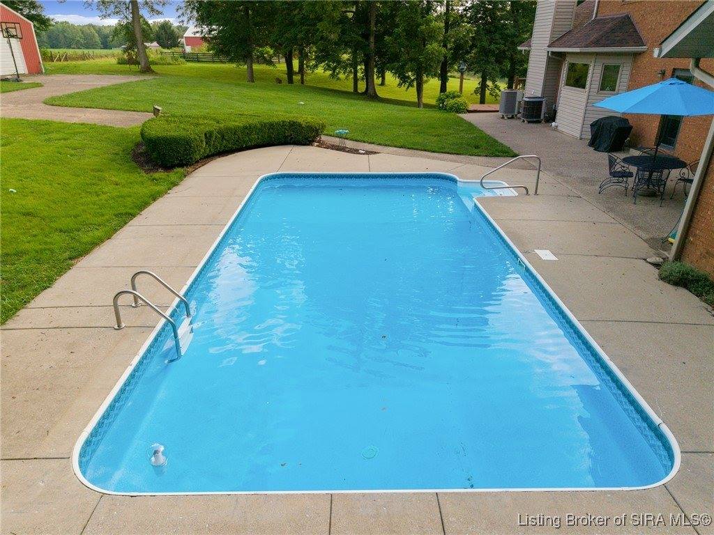 16708 Clapp Road, Otisco, IN 47163