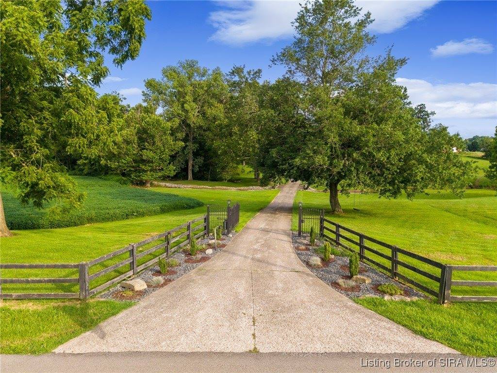 16708 Clapp Road, Otisco, IN 47163