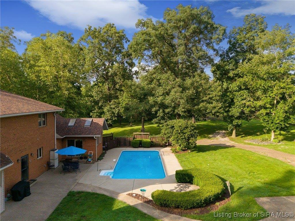 16708 Clapp Road, Otisco, IN 47163